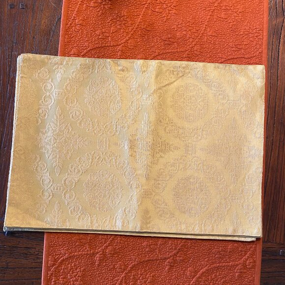 Pier 1 Imports Gold Jacquard Placemats – Set of 4 - Perfect for the Holidays - Picture 1 of 9